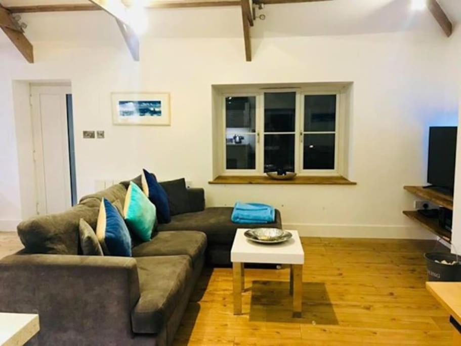 Unique Cornish Cottage Conversion Central Location Редрут Экстерьер фото
